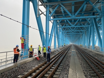 中天科技新型5G漏纜賦能滬蘇通長江公鐵大橋，實(shí)現(xiàn)5G網(wǎng)絡(luò)全覆蓋